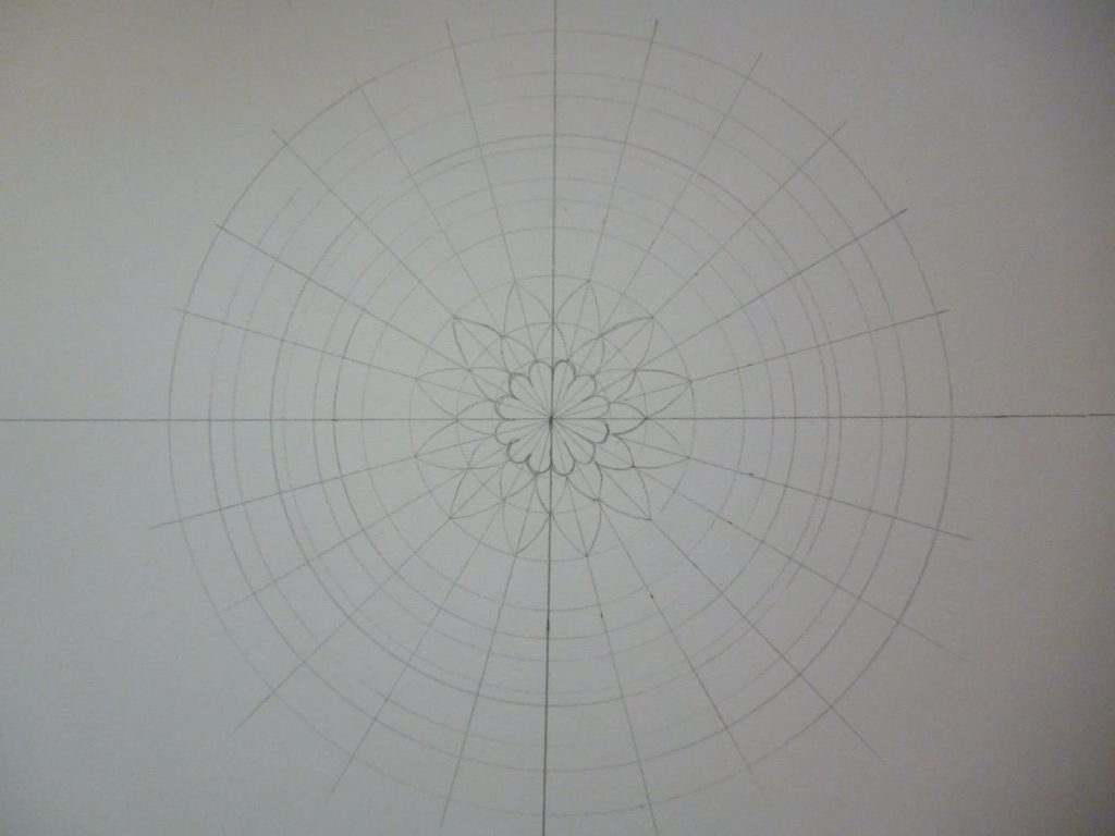 crtanje mandale with grid 12