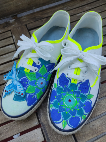 mandala-blue-butterfly-shoes